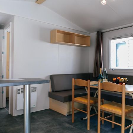 Castell Montgri - Mobile Homes By Lifestyle Holidays L'Estartit Zimmer foto