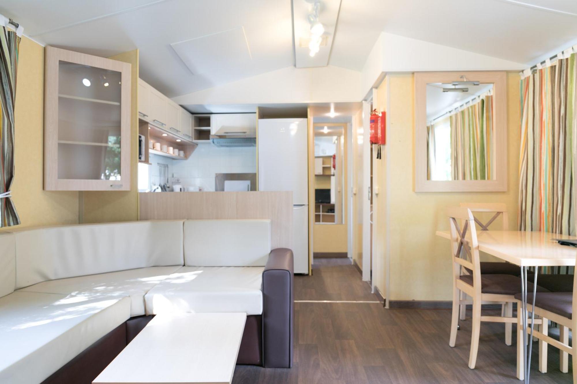 Castell Montgri - Mobile Homes By Lifestyle Holidays L'Estartit Zimmer foto